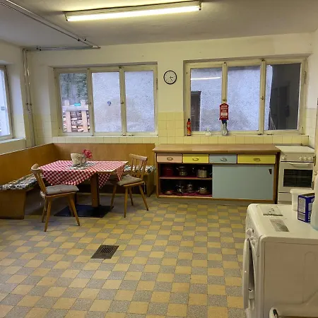 Lamb Budget - Adult Only Hostel
